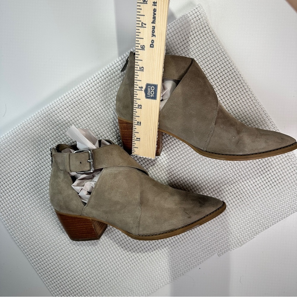 BP ankle booties suede pointed toe taupe size 8 - Picture 9 of 10